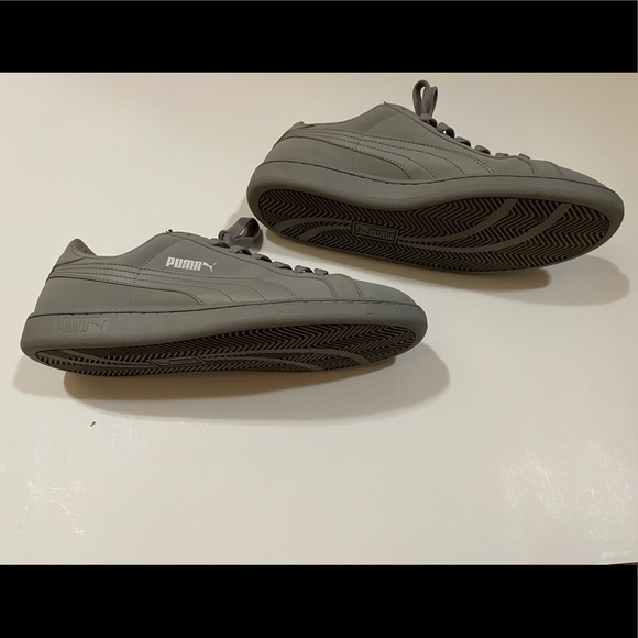 Puma - Picture 2 of 3